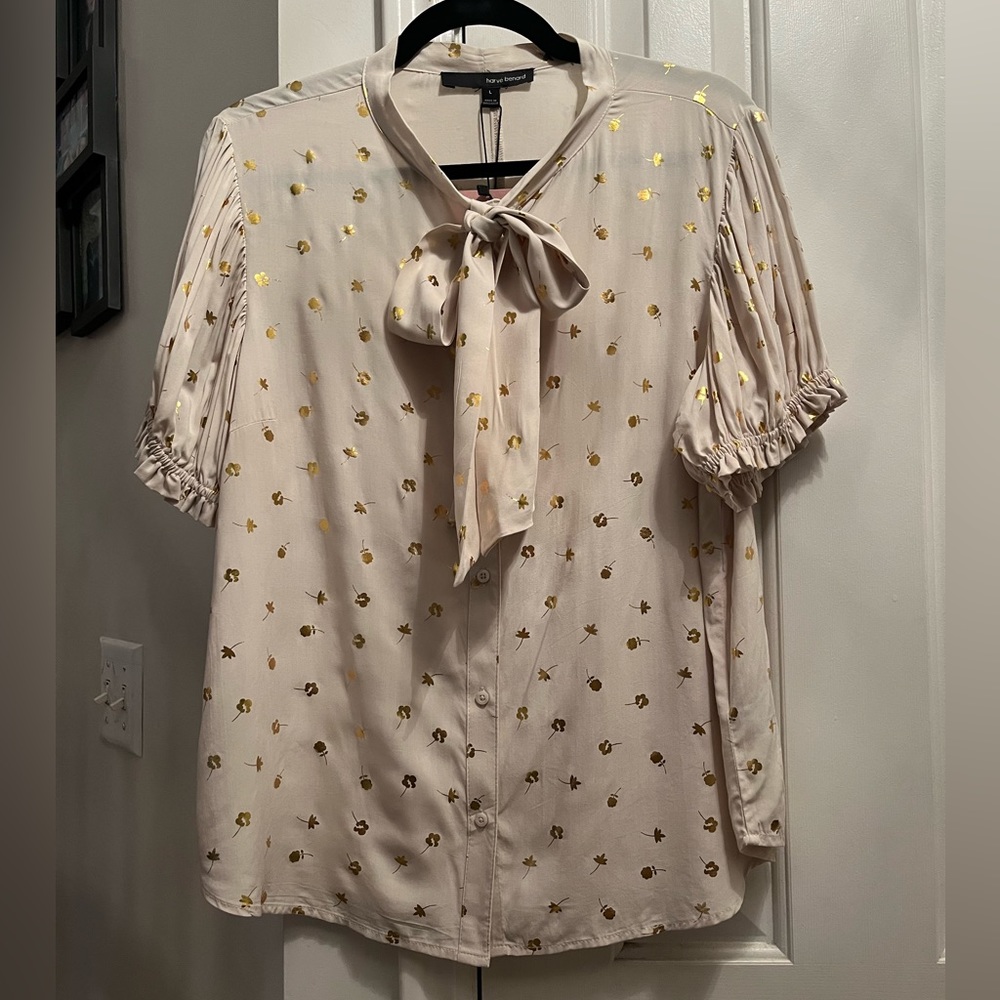 Harve Benard NWT Ivory and Gold Blouse - size L